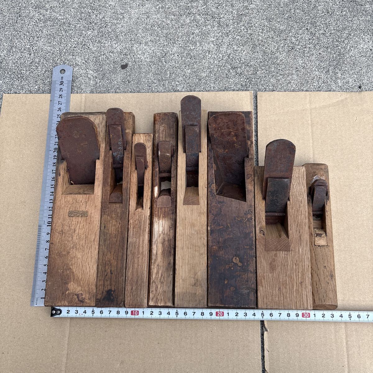 大工道具 ジャンク? 【 かんな 特殊鉋 8個セット 】 デコラ鉋 カンナ 古道具 工具 DIY 宮大工 職人 道具 木工在銘もあり　AH