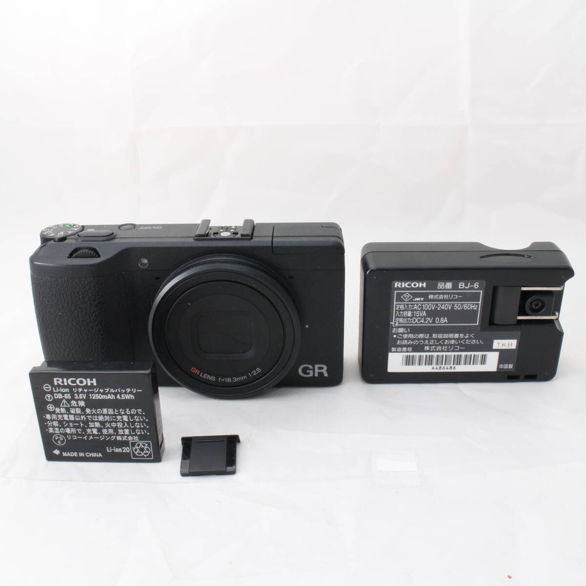 739★美品・ショット数1462回★RICOH コンパクトデジタルカメラ GR