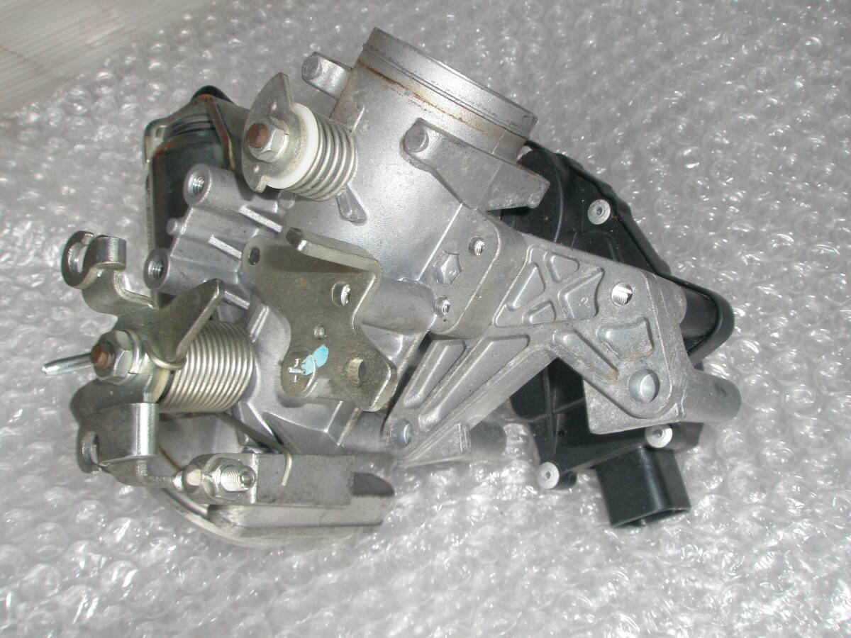 カワサキ　エストレヤ　エストレア　250TR 純正スロットルボディ　作動未確認となります。部品取り　研究用に！