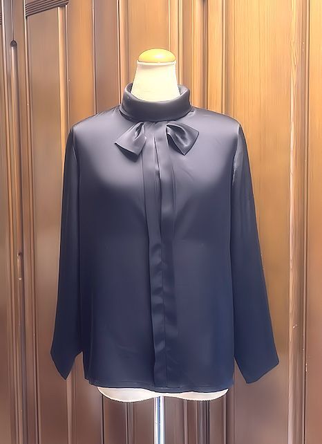 最終価格★PARIENNE 東京アン★リボンタイ・サテン・ブラウス・ブラック★セレモニー・フォーマル★美品