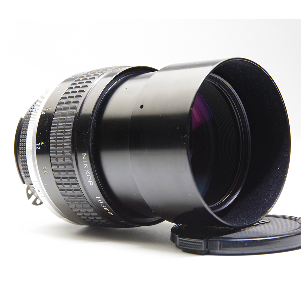 ニコン　レンズ　NIKKOR 105mm 1.8 878