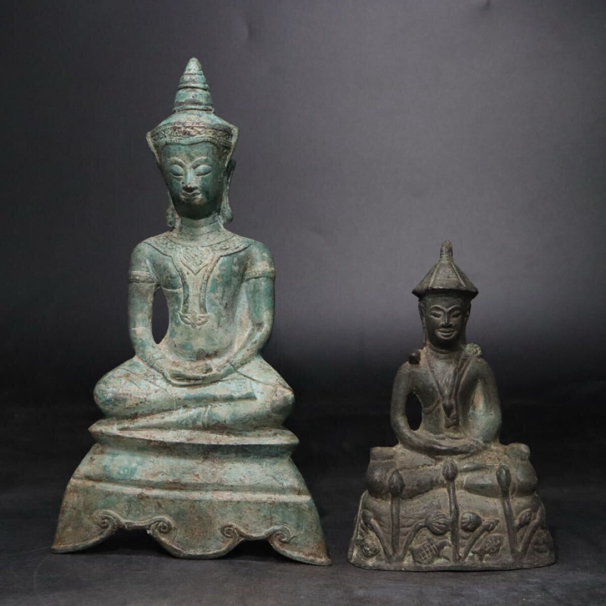 釈迦如来　釈迦　仏像　2体　/　東洋彫刻　仏教美術　検索：　タイ　アユタヤ　チベット　密教　.B1876