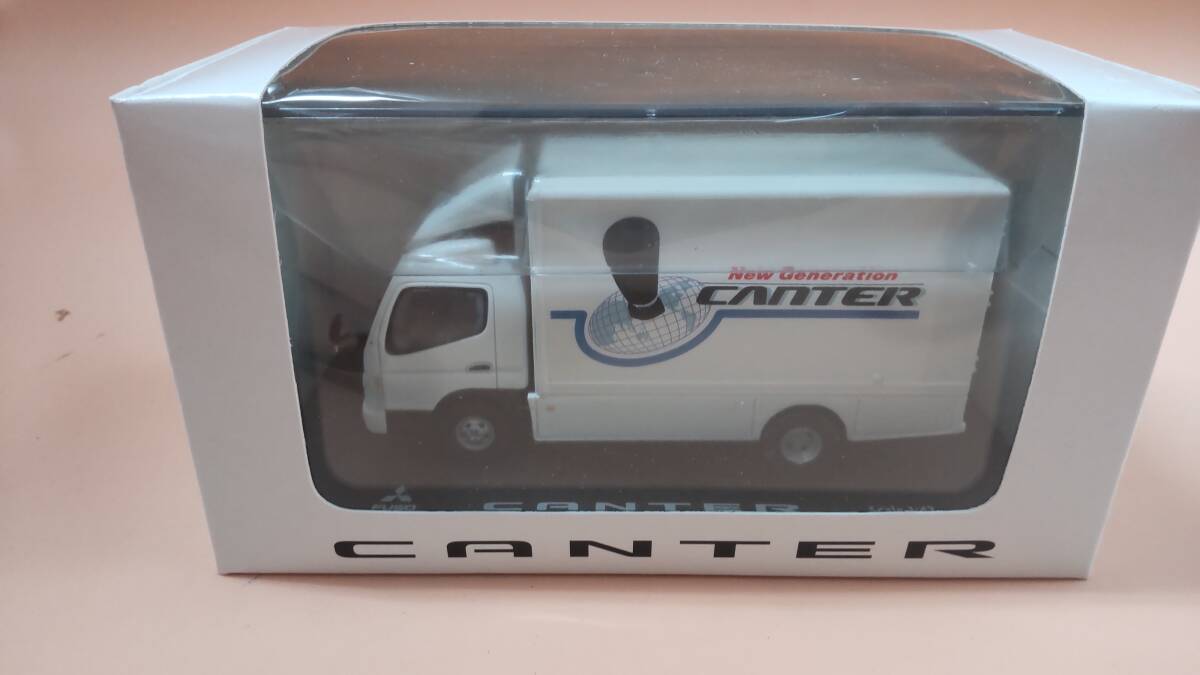 【B054】未開封 三菱ふそう CANTER キャンター 1/43 スケール モデルカー ミニカー 