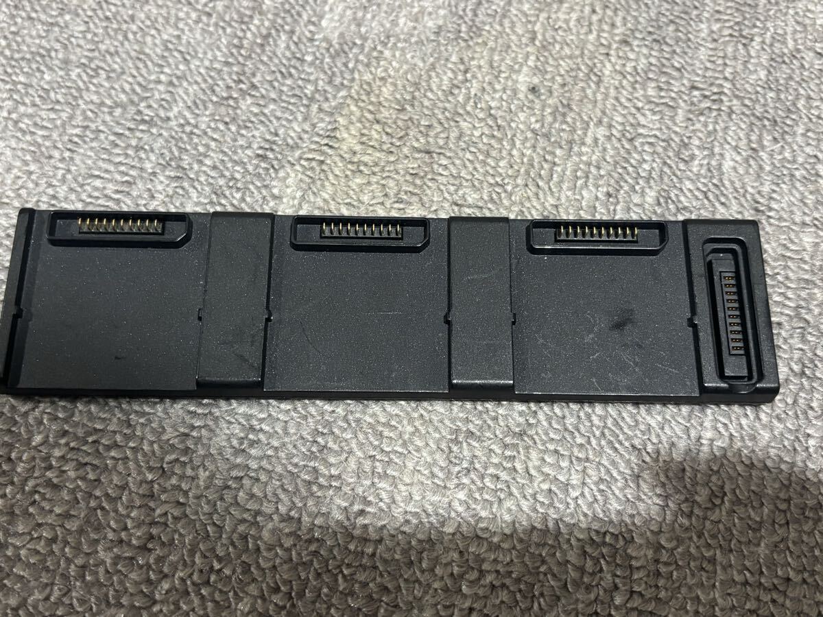 【送料無料】DJI Mavic Air2 AIR2S マビックエアー2 エアー2S バッテリー 充電器 ハブ のみ　純正バッテリーチャージャー　中古