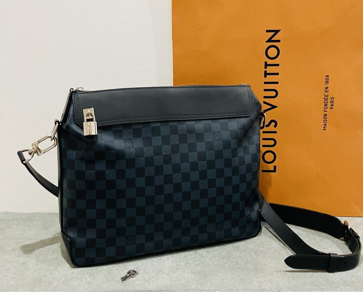 LOUIS VUITTON 未使用 ダミエ コバルト レザー ショルダー バッグ ルイ・ヴィトン 斜め掛け バック ブラック レザー