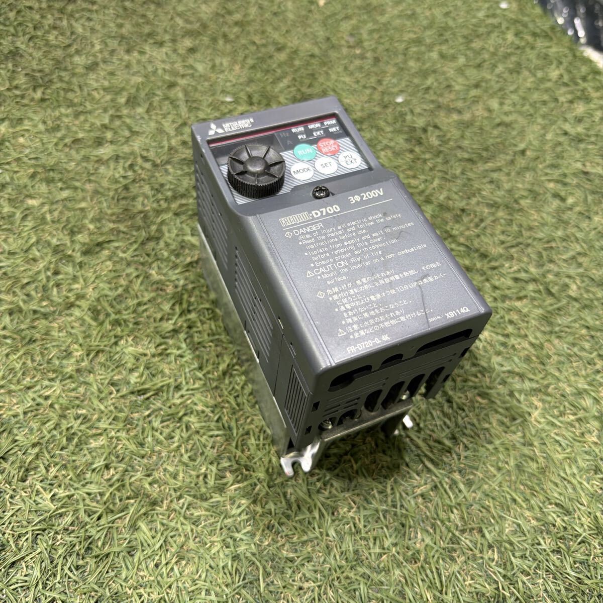6B046 三菱電機 インバータ FR-D720-0.4K 動作保証　