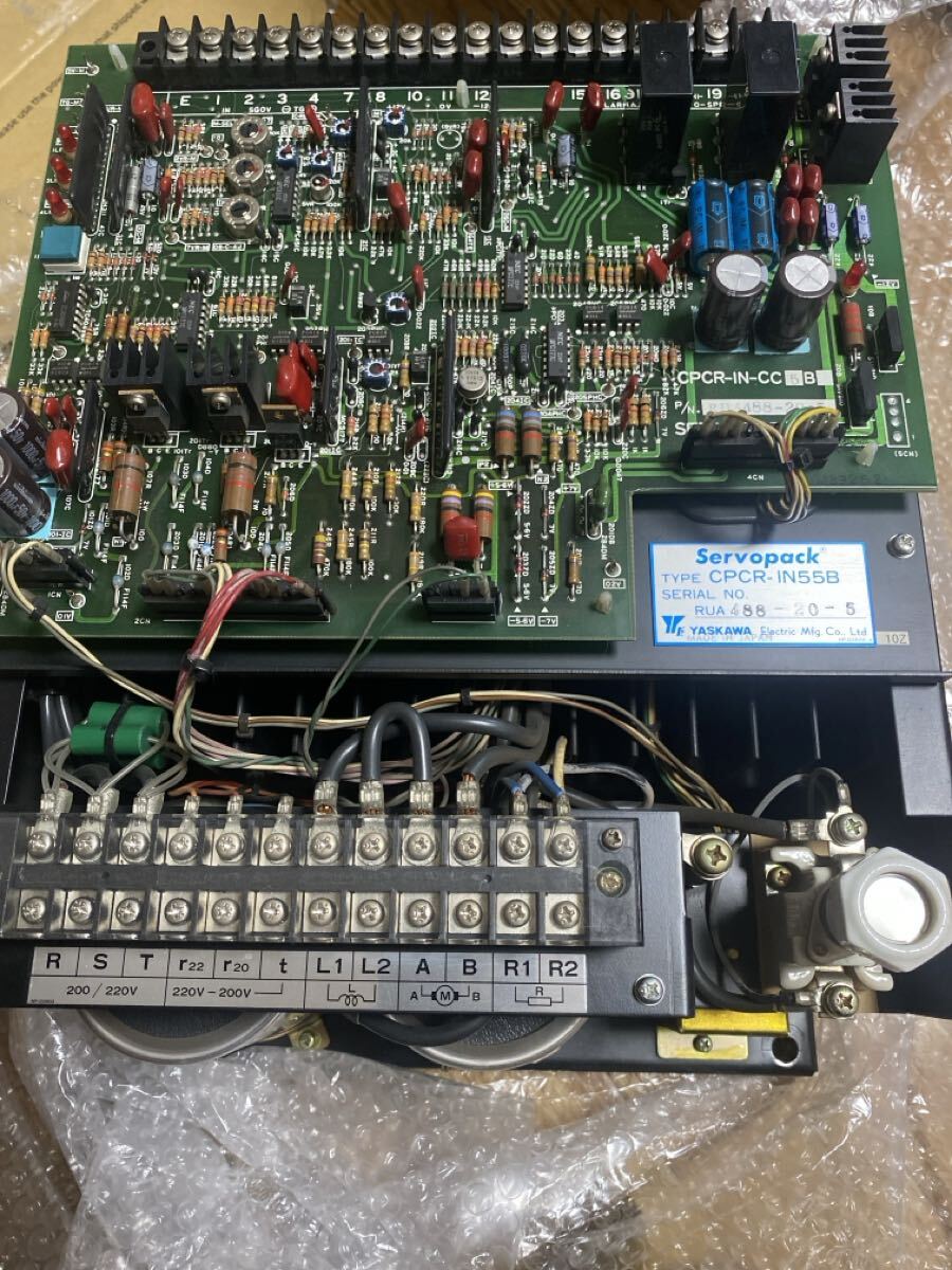 D6B068 YASKAWA CPCR-IN55B サーボパック　