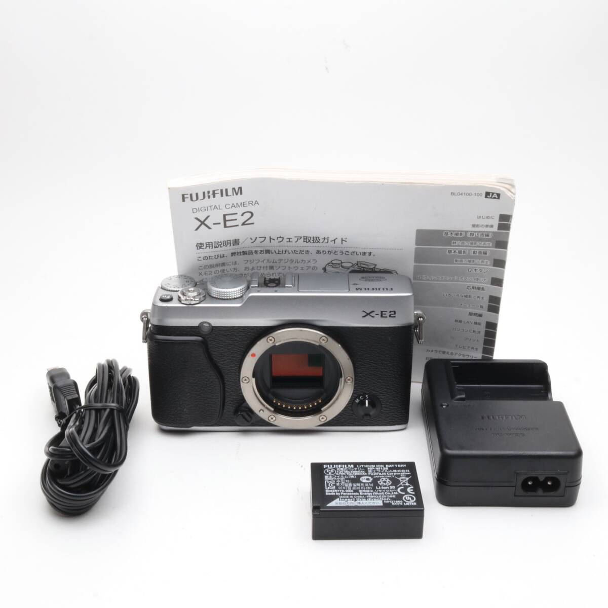 FUJIFILM ミラーレス一眼 X-E2 ボディ シルバー F FX-X-X-E2シルバー