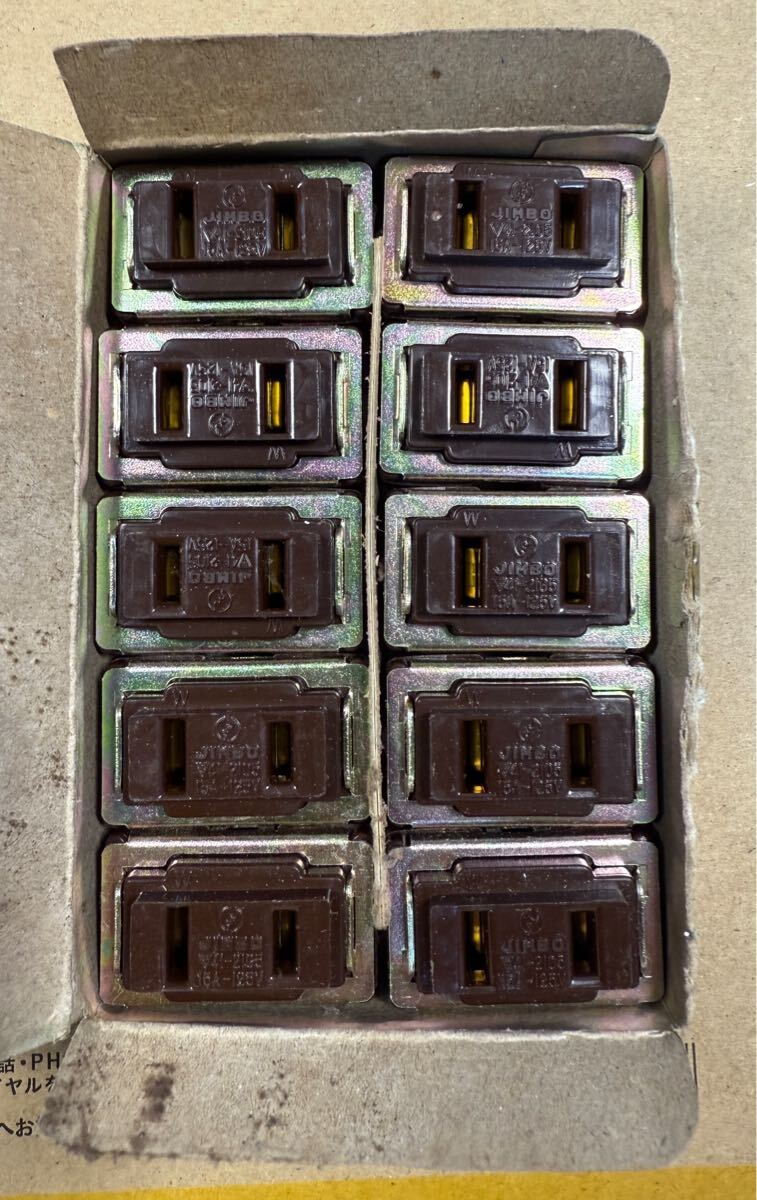 神保電器 角形連用 コンセント 2極 JEC-K-5 10コ入 JIMBO ハイ角