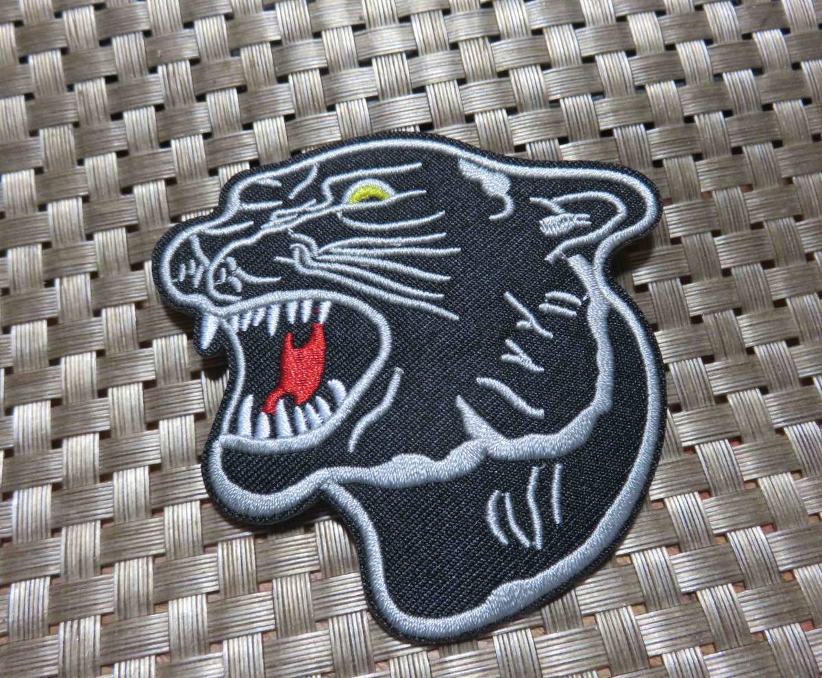 《黒豹PC顔》◆新品Black panther 黒豹 ブラックパンサー 刺繍ワッペン（パッチ）◆ オートバイ バイク 二輪車■洋服　DIY