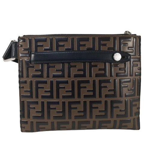 FENDI フェンディ ショルダーバッグ クロスボディバッグ ズッカ レザー ブラウン 茶系 シルバー金具 7VA437