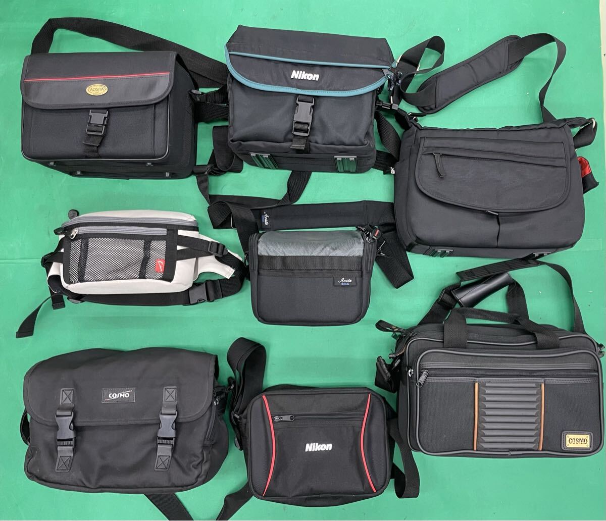 （B107）Nikon kiss COSMO などカメラバッグ カメラボックス ショルダーバッグ 手持ち 斜めがけ 撮影用 アウトドア カメラアクセサリー 