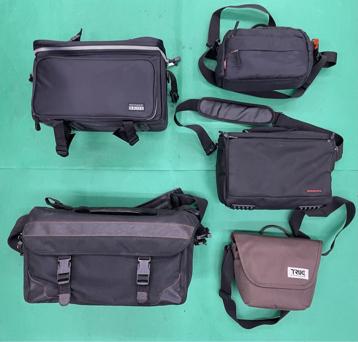 （B41）ZEROSHOCK TRUE などカメラバッグ カメラボックス ショルダーバッグ 手持ち 斜めがけ 撮影用 アウトドア カメラアクセサリー 