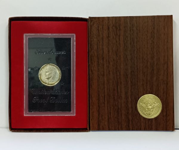 2★外国銭★アメリカ銀貨アイゼンハワーダラー1971年 サンフランシスコ プラケース入り 現況品