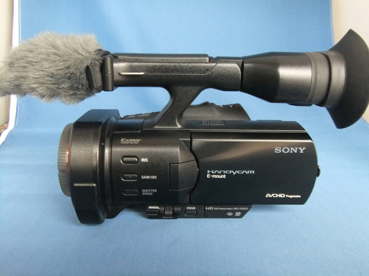 ★SONY　NEX-VG900　美品、バッテリー2本、　未記入保証書付属　即決★