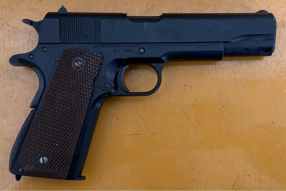 COLT M1991A1 ガバメント 1911刻印 コルト .45 AUTO マガジン付 ガスガン