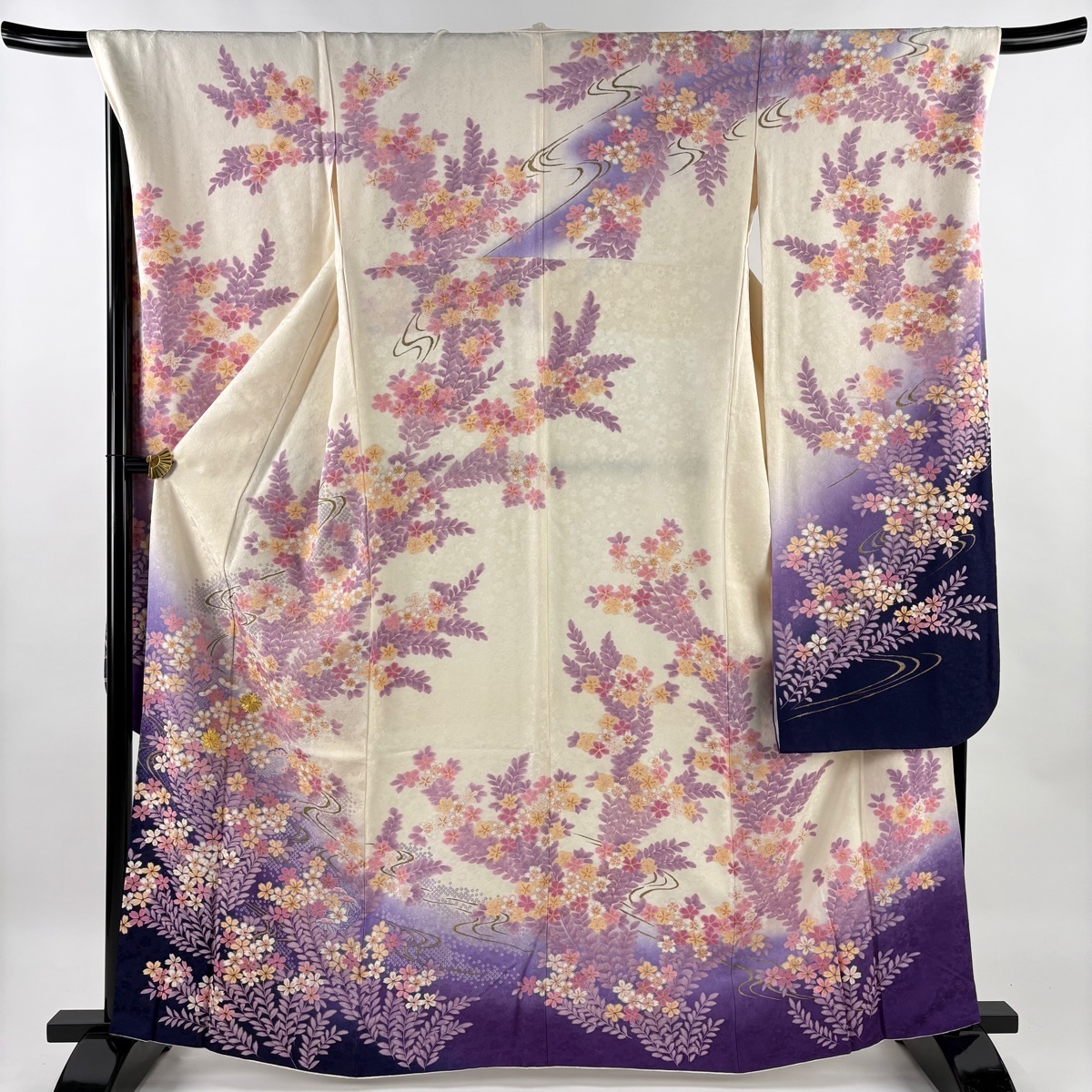 振袖 身丈163cm 裄丈69cm L 袷 桜 流水 金銀糸 金彩 クリーム 正絹 名品 【中古】
