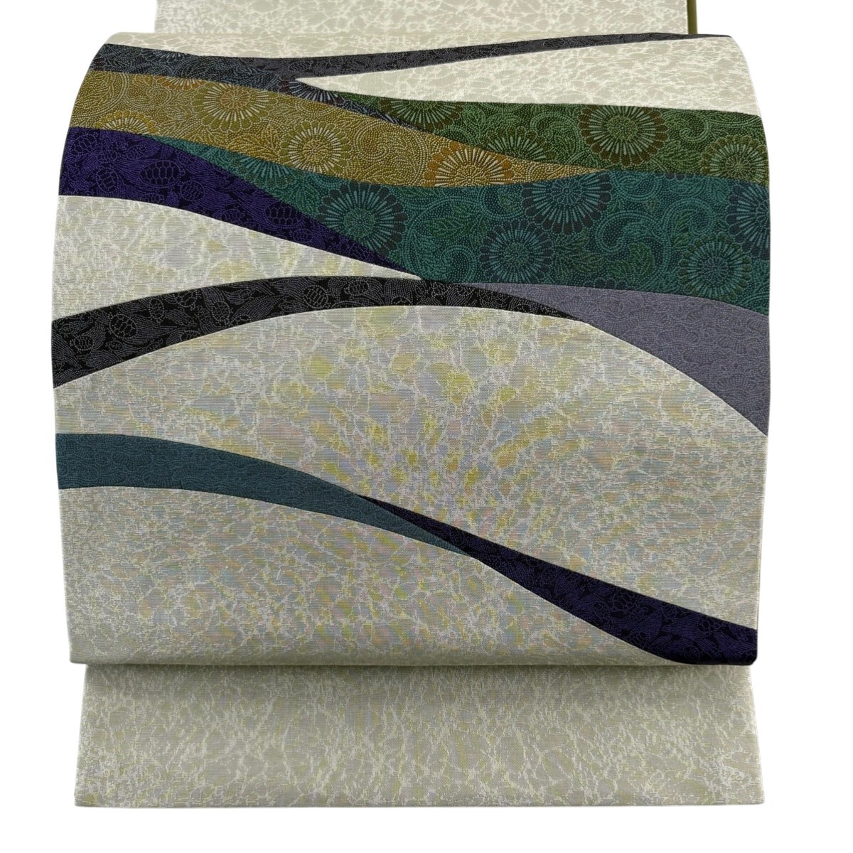 袋帯 名品 人間国宝 六谷梅軒 落款 菊 蓑亀 箔 灰緑 お太鼓柄 正絹 【中古】