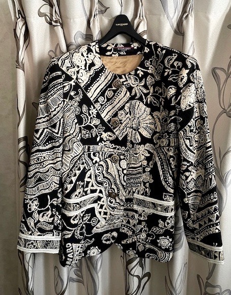 レオナール★Leonard／フラワー、ボタニカル総柄 ノーカラー・ジャケット トップス／Sz.9 AR