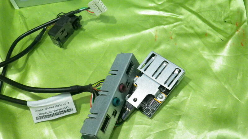 レノボ　ThinkCentre　M91　7516等　スイッチ部、USB部等