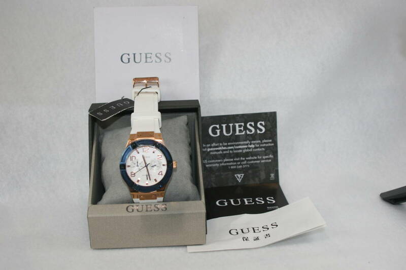 ゲス アナログウォッチ　 GUESS W0564L1 