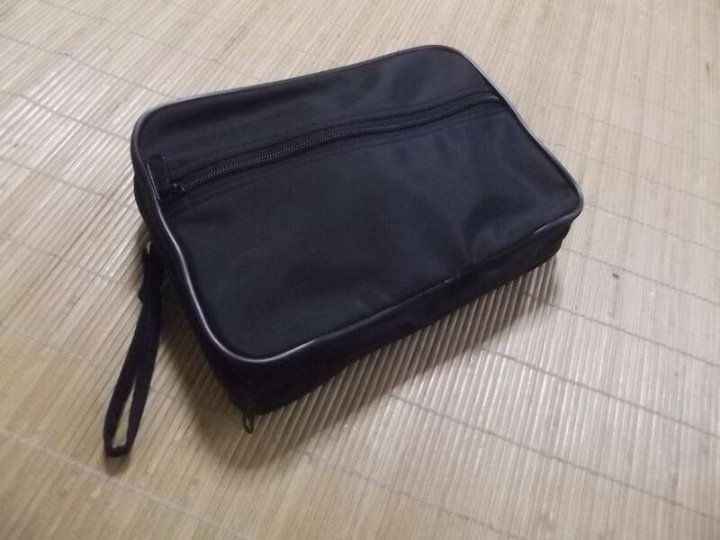 まとめて即決　美品　黒クラッチバッグ　セカンドバッグ　ボディバッグにも