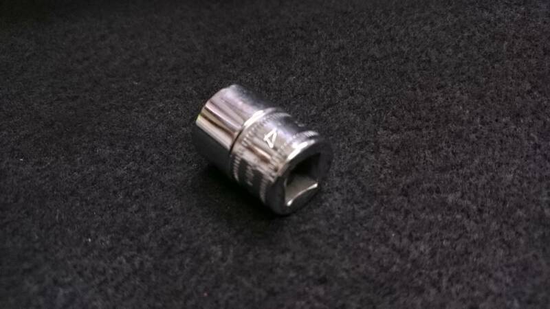  Snap-on　スナップオン　3/8sq 　9.5mm　 シャロー ソケット 　12角　14ｍｍ　ＦＭ１４