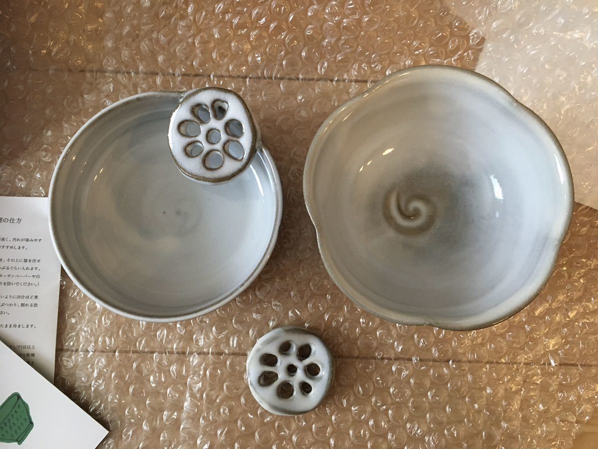圭秀窯 花形小鉢 白　お玉置き　れんこん箸置き