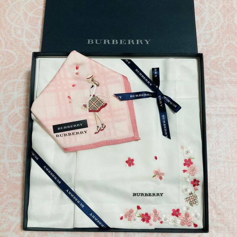 【人気柄】新品/BURBERRY/女の子/ハンカチ/正規品/綿100%/未使用/即決あり/匿名発送/バーバリー/女性/50cm/大判/ワンピース/桜/レディース