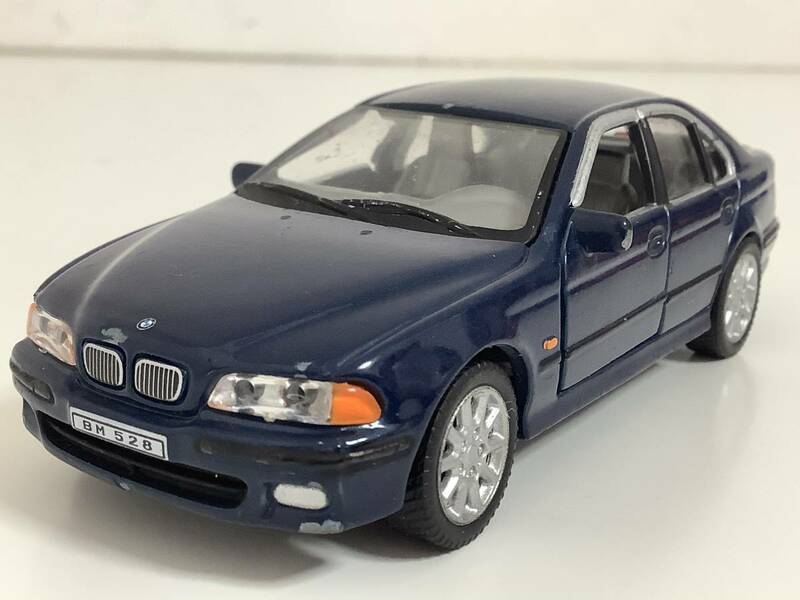 BMW 4代目 5シリーズ E39 528i 525i 530i 540i 前期型 1996年式~ 1/43 約10.9㎝ ホンウェル ミニカー ドア開閉 送料￥300 B