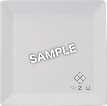 ☆即決！新品　niziu ローソン　スマホくじ　NiziUオリジナルプレート/皿☆