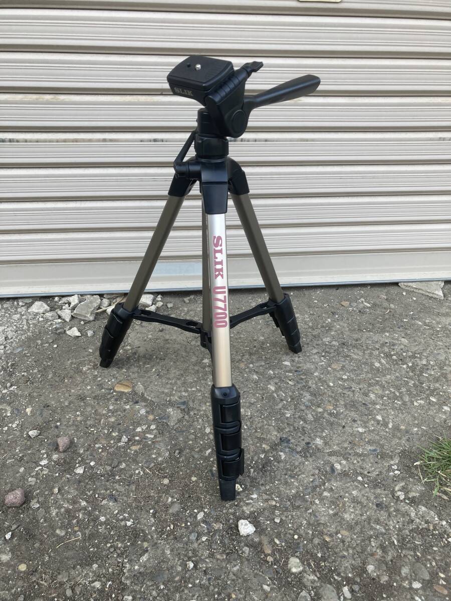 SLIK 1700 アルミ三脚 伸縮式軽量コンパクトで機材取り付けワンタッチ！小型望遠鏡、小型双眼鏡、ミラーレス一眼で星景撮影も楽しみそう