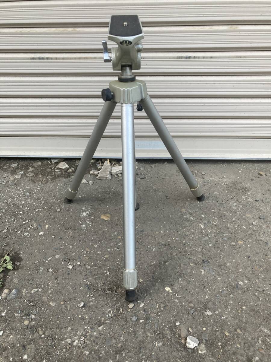 アルミニウム製三脚、ワンタッチ式伸縮機構で軽量、小型軽量のミラー、レス一眼、高性能スマホでの天の川撮影も楽しい