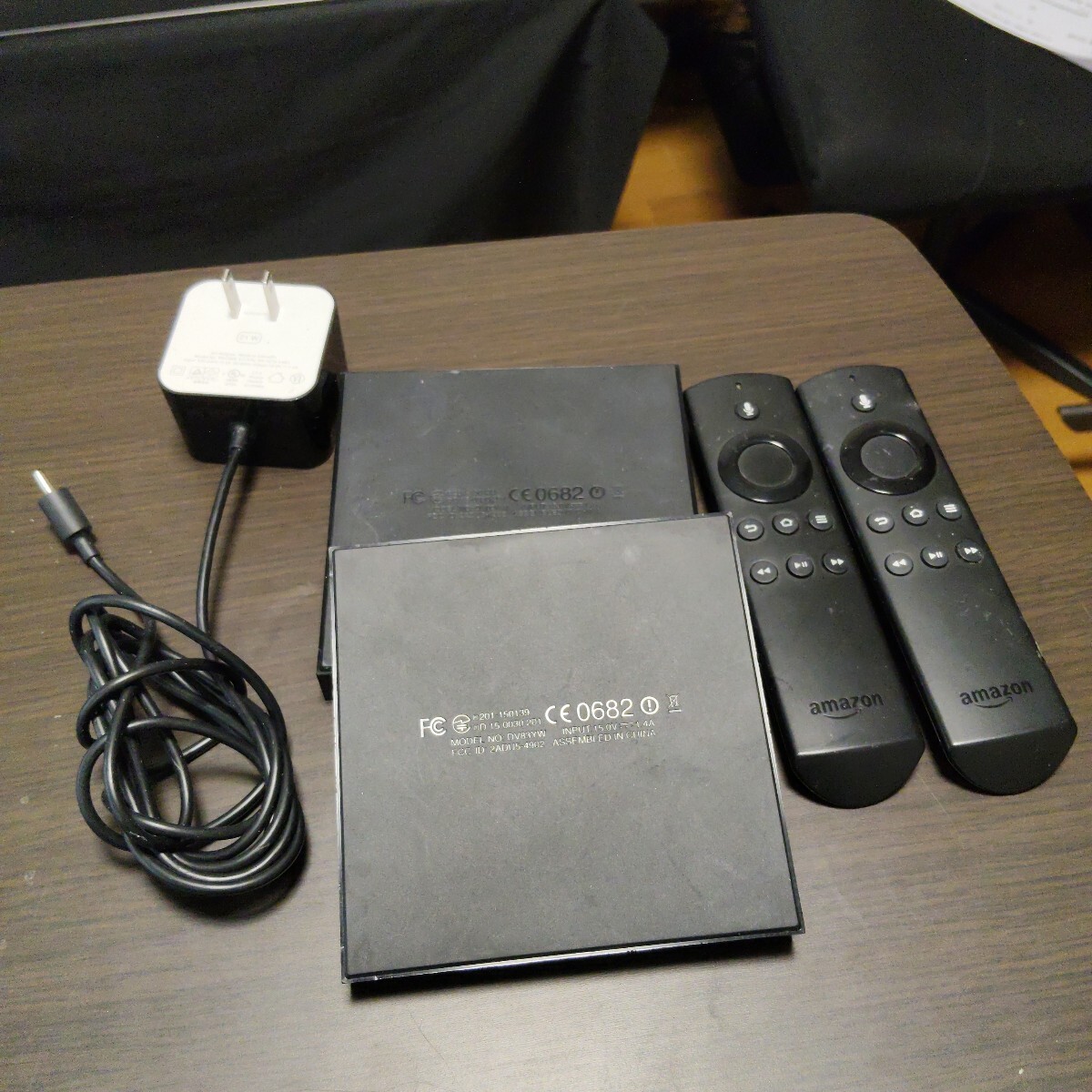 ◎Amazon Fire TV 第2世代 アマゾン ファイヤースティック DV83YW　リモコン DR49WK 2台セット【通電のみ確認】