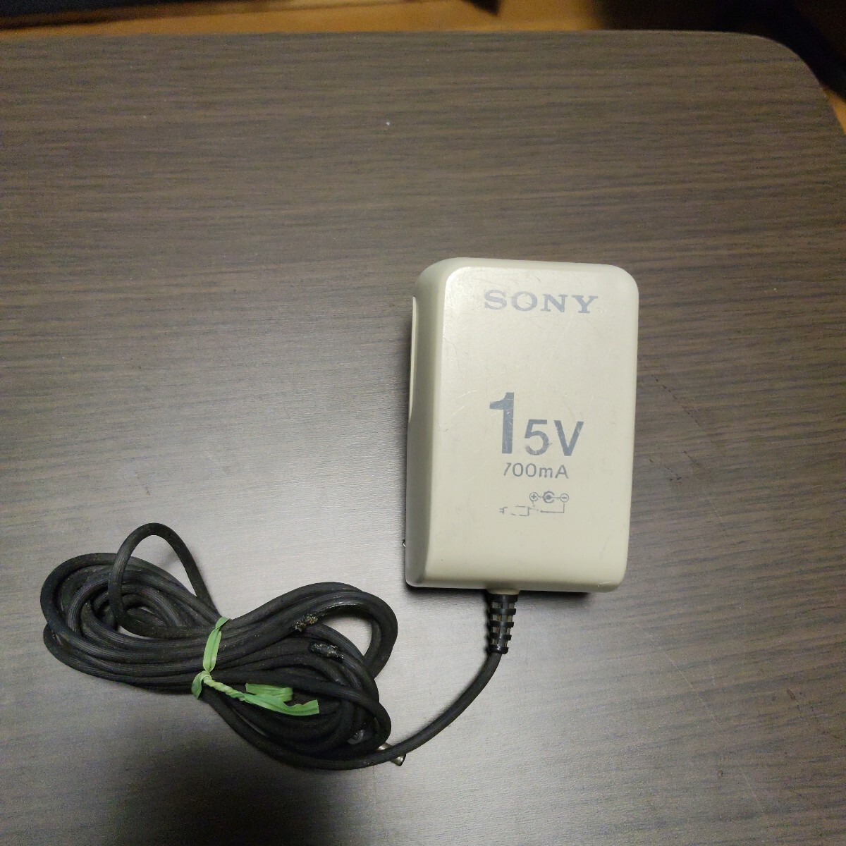 SONY 純正 AC-D1M ACアダプター 1.5V 350mA 動作ＯＫ