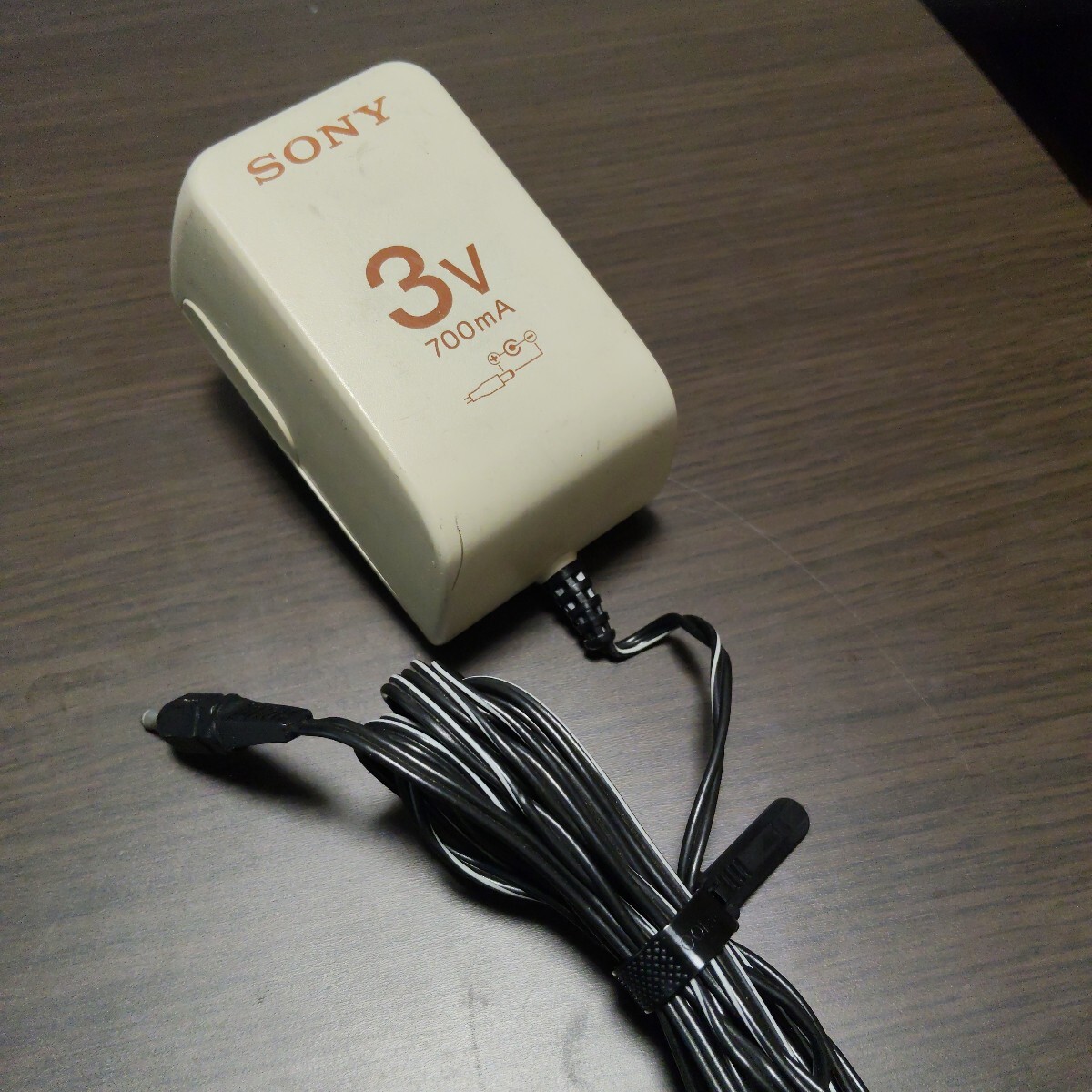 SONY 純正 SONY ソニー ACアダプター AC-D2L 充電器 DC3V 700mA 動作ＯＫ