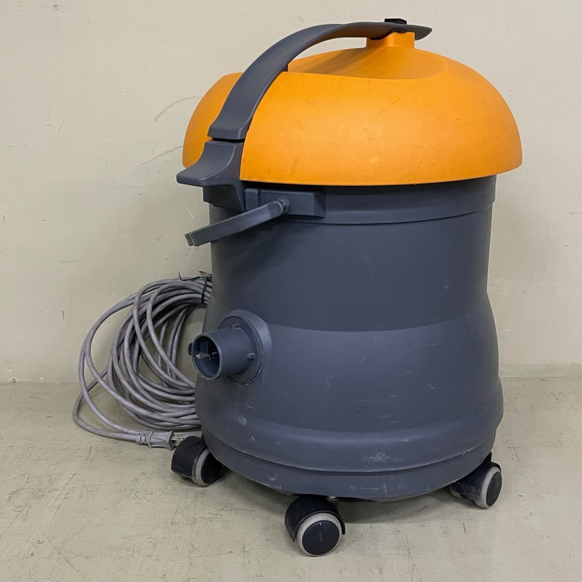 D1103【動作品】 シーバイエス バキュマット120 Type:S6.3G 本体のみ