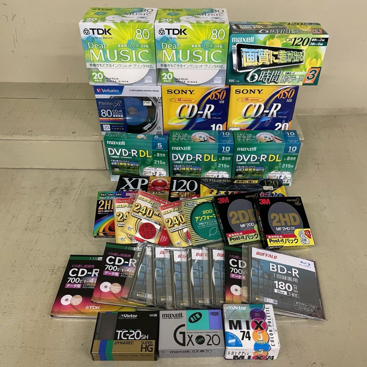 D1097【未開封】 記録媒体 まとめ VHS CD-R BD-R MD 他 25点