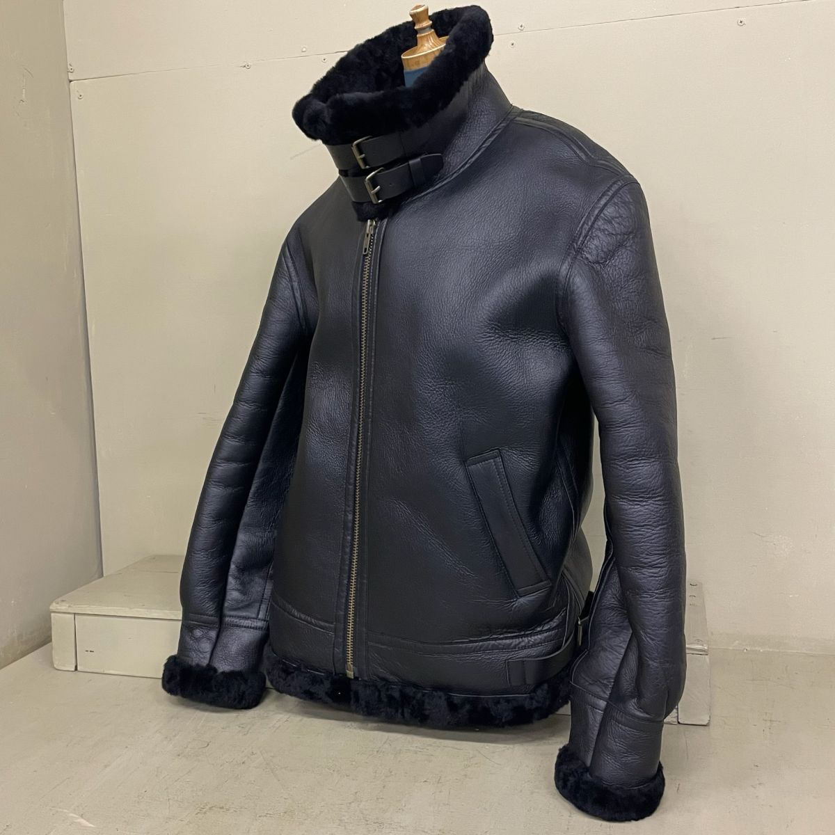 D1074 FREEDOM フリーダム 羊革ムートン ジャケット ブラック サイズ：42