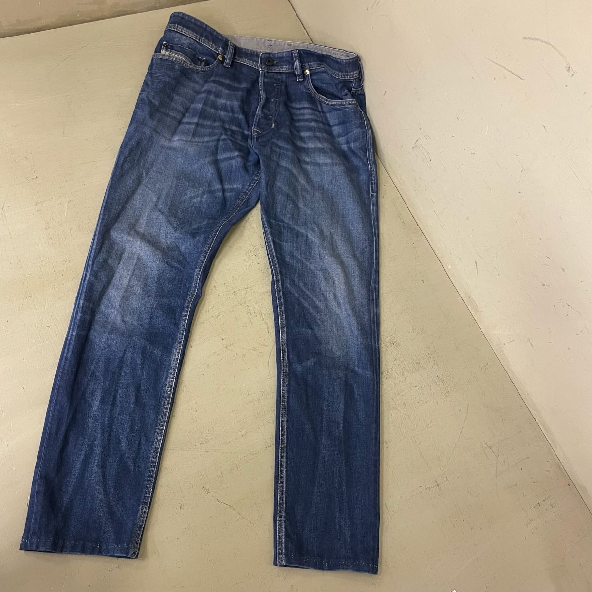 D1052 DIESEL TEPPHAR SLIM-CARROT デニム W32 L34