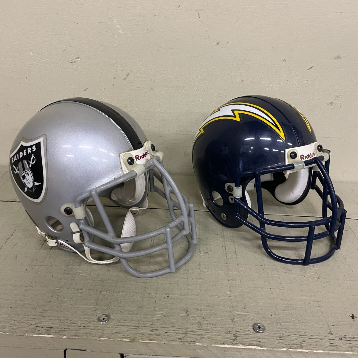 D1050 Riddell リデル RAIDERS レイダース ヘルメット アメフト アメリカン フットボール