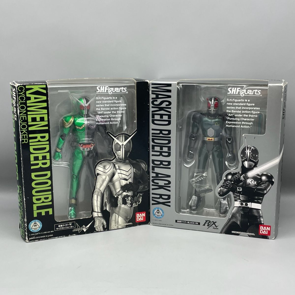 D1023 バンダイ S.H.Figuarts 仮面ライダー W サイクロンジョーカー 仮面ライダー BLACK RX 2点