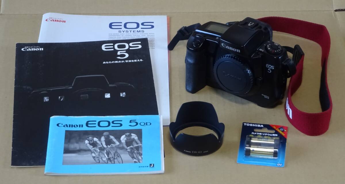 CANON キャノン　カメラ EOS5　ジャンク品　説明書、カタログ、レンズフードEW-63、リチウム電池2CR5付き