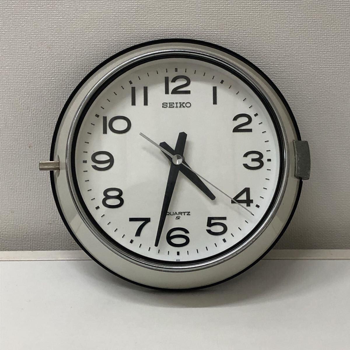 (39)SEIKO セイコー 防塵壁掛け時計 QA513W バス時計 船舶時計 文字盤 クォーツ式 掛け時計 レトロ 防塵性 1982年製