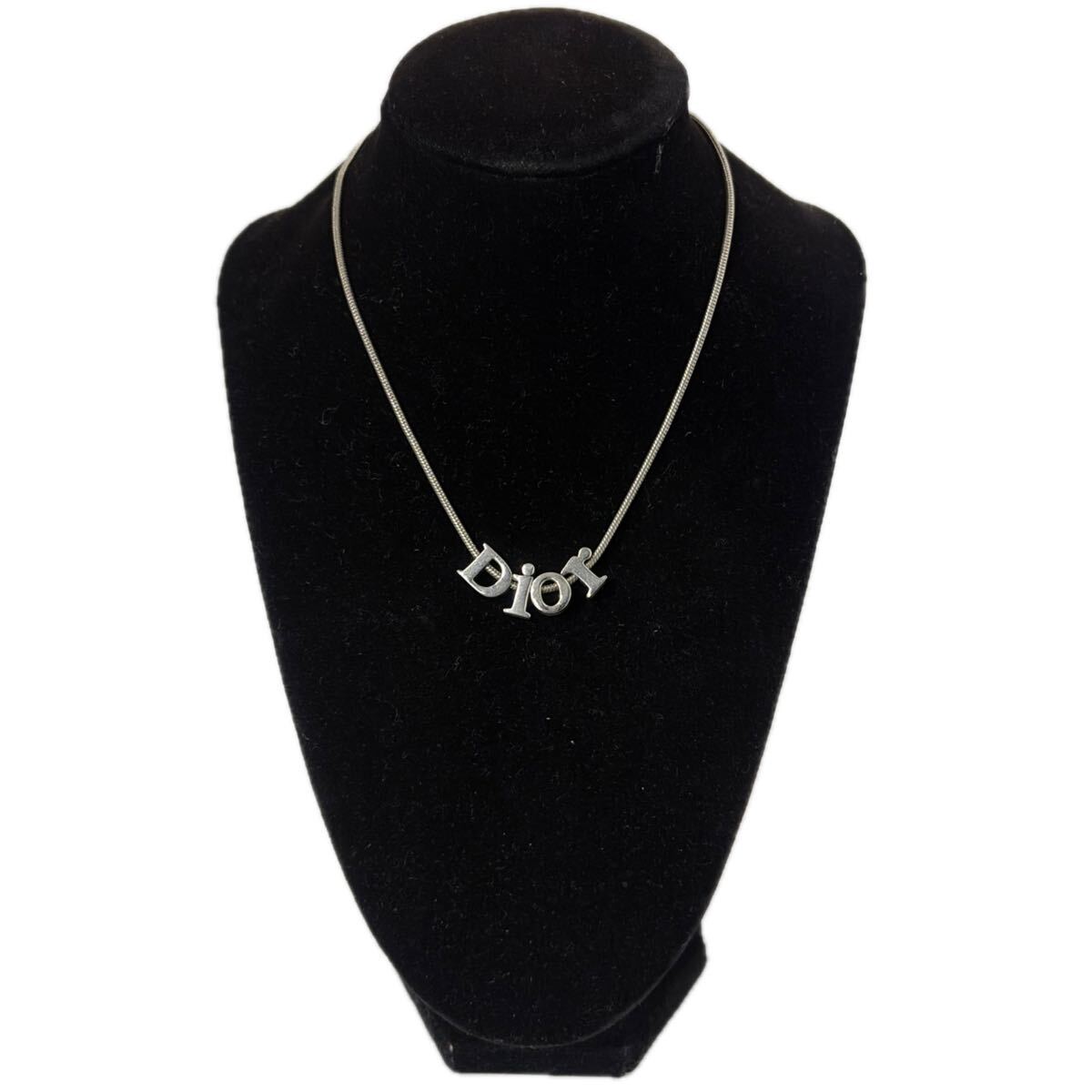 松961 Christian Dior DIORディオール シルバー ロゴ ネックレス スイング　４連 アクセサリー シルバーカラー