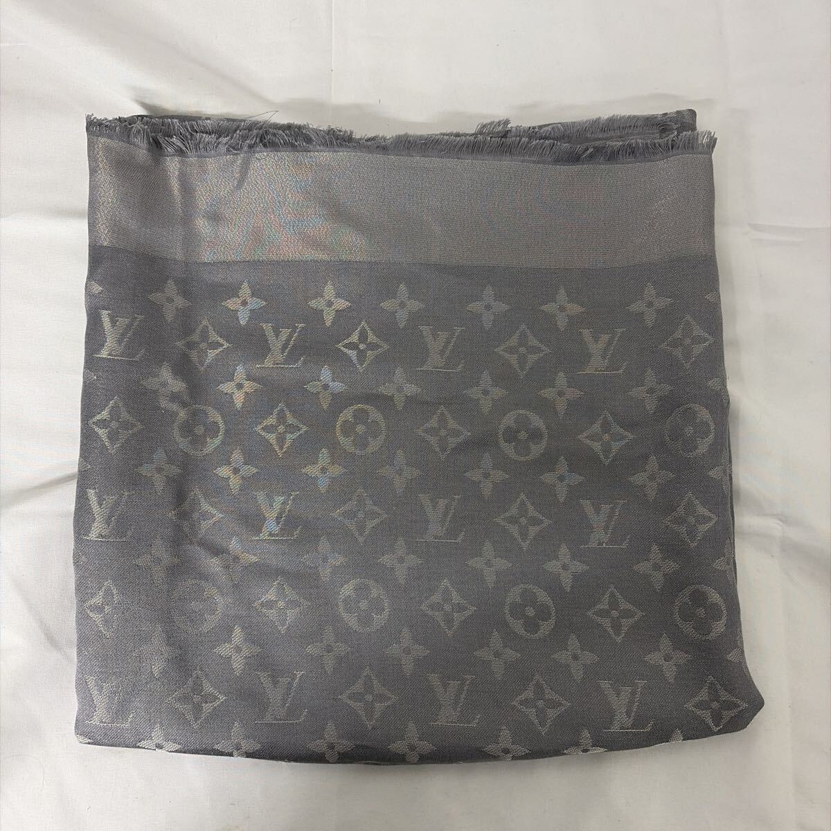 松961 LOUIS VUITTON ルイヴィトン ショール モノグラム ストール 大判 シルク ベルギー製 ルイヴィトン ヴィトン