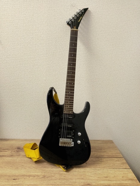 管M0327002　FERNANDES TEJ LIMITED EDITION エレキギター フェルナンデス ソフトケース付き ※動作未確認
