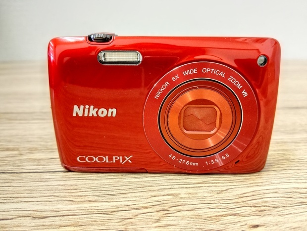 管M032707　Nikon ニコン COOLPIX S4300 レッド系 コンパクトデジタルカメラ ※動作未確認