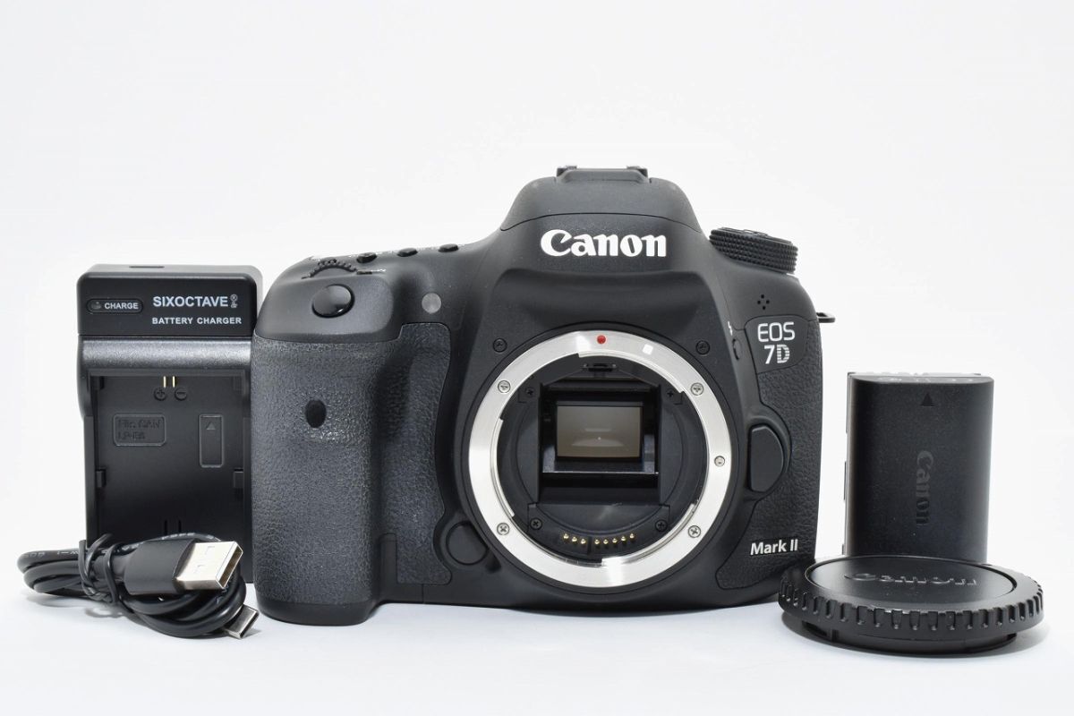 [美品] Canon キャノン EOS 7D Mark II デジタル一眼カメラ #2801299