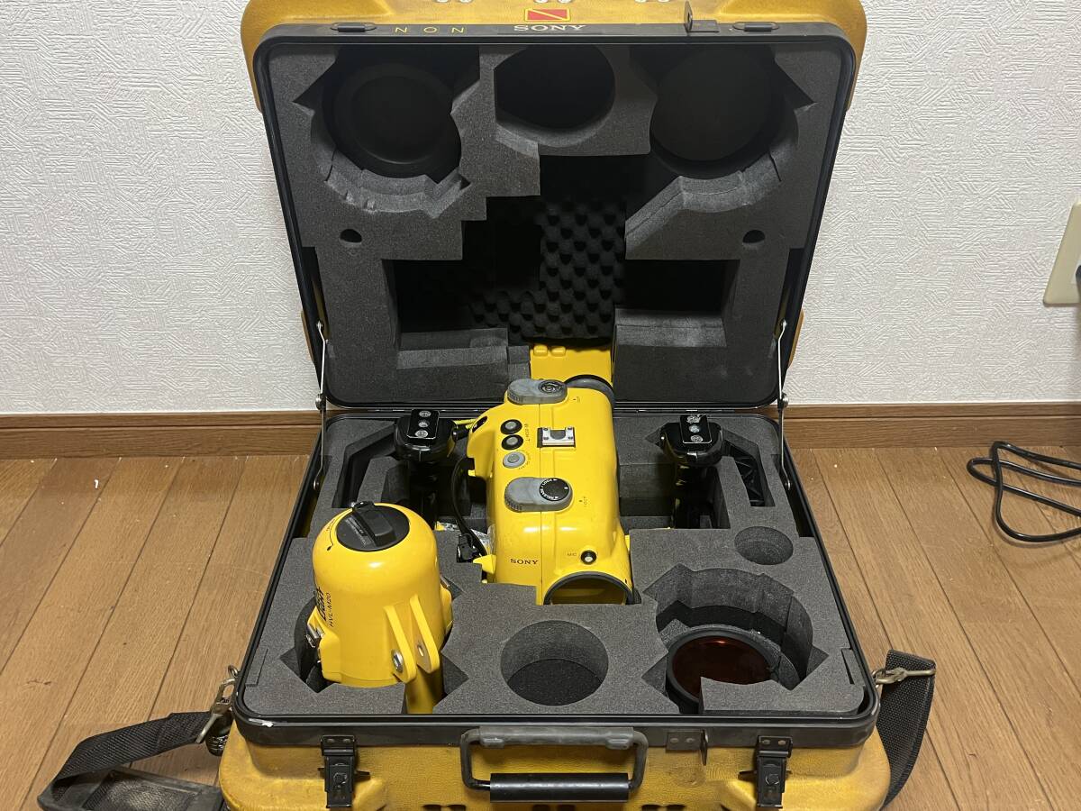 SONY ソニー 水中ハウジング Handycam SUPER MARINE PACK スーパーマリンパック 75m ライト HVL-M20 ハードケース セット 6138